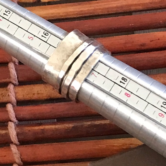 Silpada Sterling Silver Spinner Ring size 6.5 - Picture 7 of 7